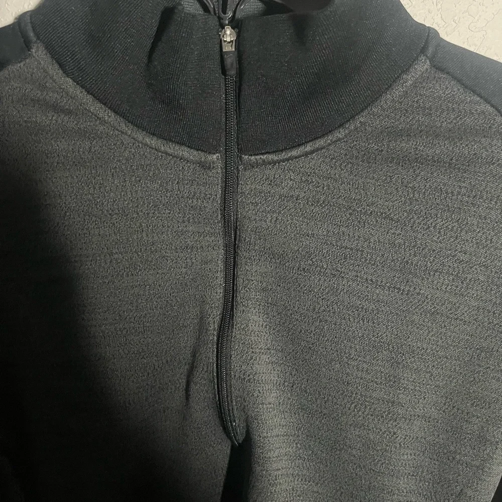 Women’s Gray/Black Nike Dri-Fit Golf Quarter Zip Pullover Size M